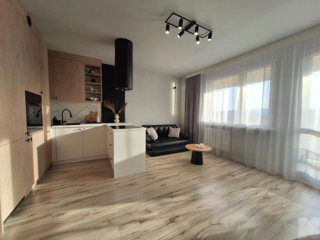 Mieszkanie 3-pokojowe Przemyśl, ul. Generała Władysława Sikorskiego. Zdjęcie 1