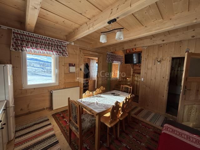 dom wolnostojący, 3 pokoje Sierockie. Zdjęcie 2