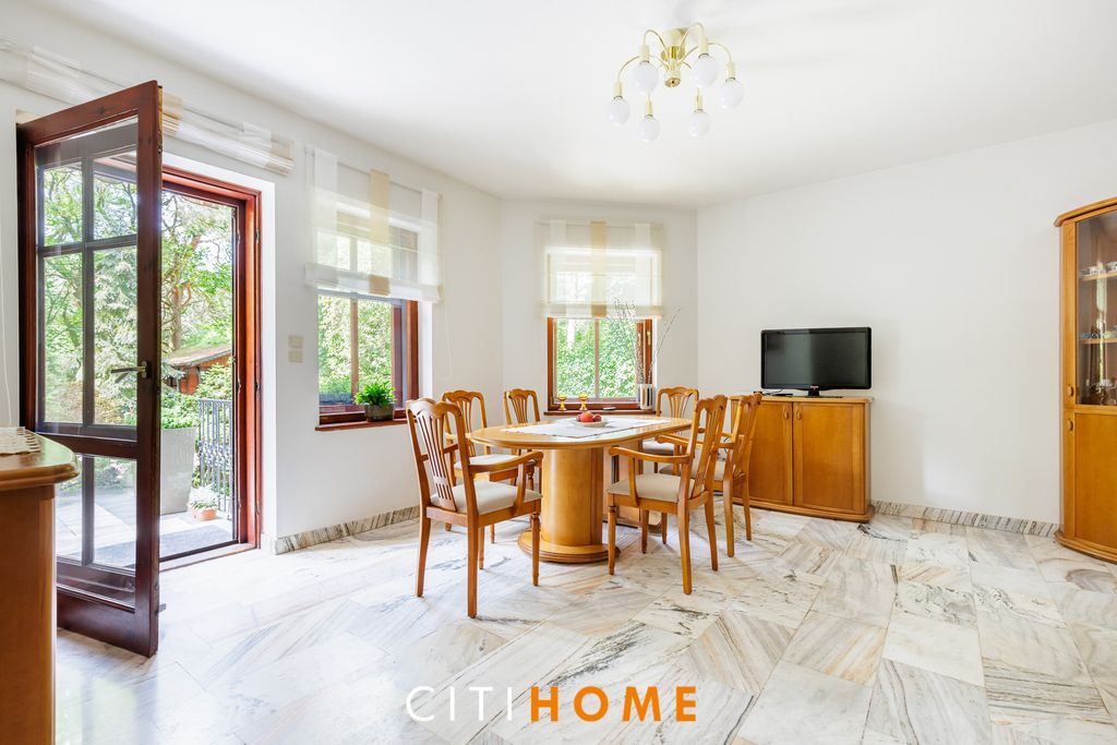 dom wolnostojący, 5 pokoi Józefów. Zdjęcie 14