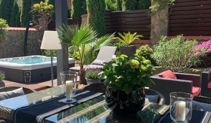 bliźniak, 5 pokoi Bibice, ul. Kwiaty Polne