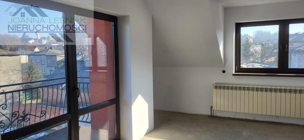 dom wolnostojący, 7 pokoi Podzamcze, ul. Zuzanka. Zdjęcie 3