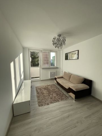 Mieszkanie 2-pokojowe Lubsko, ul. Cypriana Norwida. Zdjęcie 1