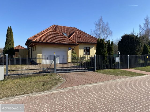 dom wolnostojący, 6 pokoi Koszalin, ul. Zielony Pagórek. Zdjęcie 1