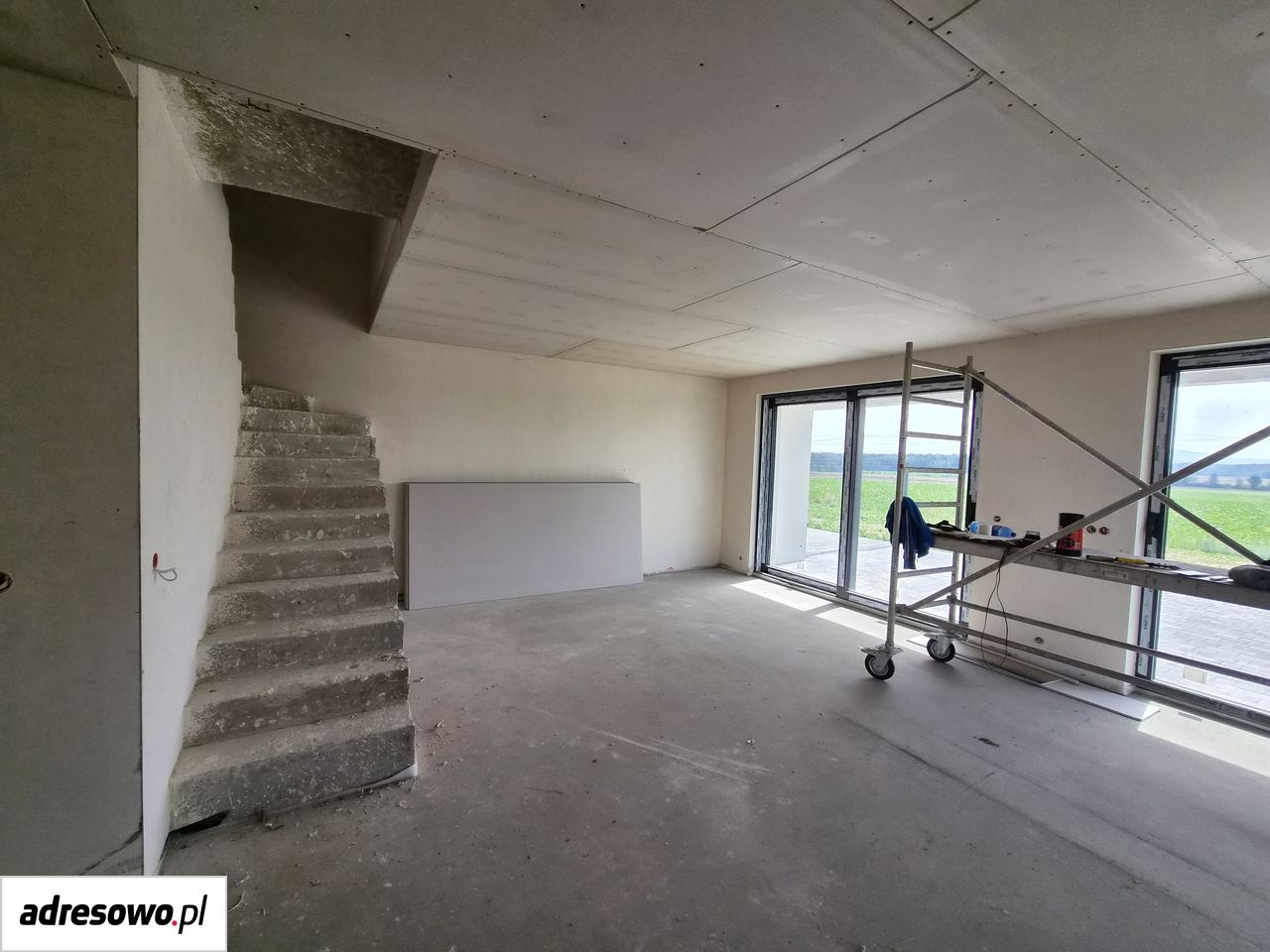bliźniak, 5 pokoi Kalno. Zdjęcie 5