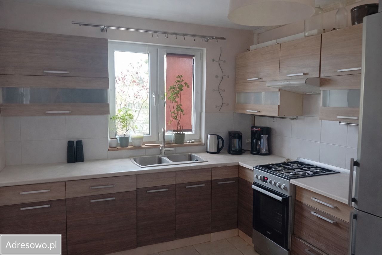 dom wolnostojący, 5 pokoi Rogów, ul. Kolejowa. Zdjęcie 7