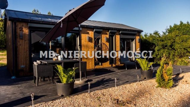 dom wolnostojący, 2 pokoje Lutek. Zdjęcie 1