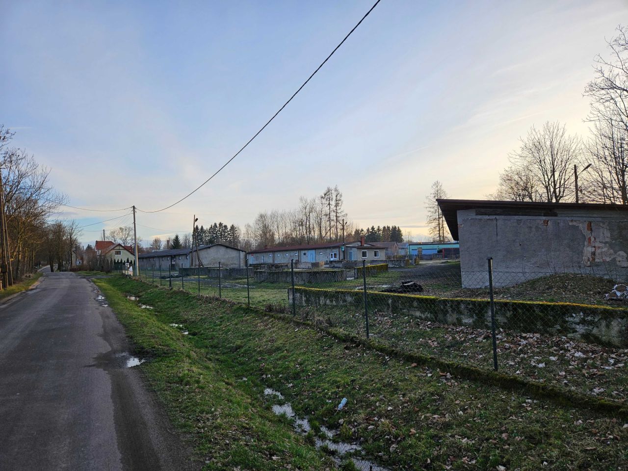 Hala/magazyn Lubomierz. Zdjęcie 2