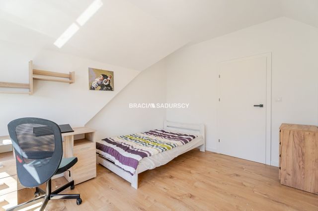 dom wolnostojący, 6 pokoi Rączna. Zdjęcie 19