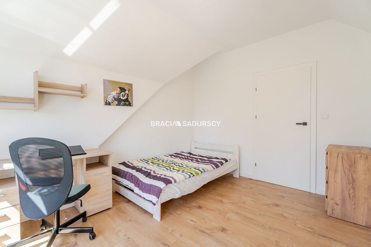 dom wolnostojący, 6 pokoi Rączna. Zdjęcie 19
