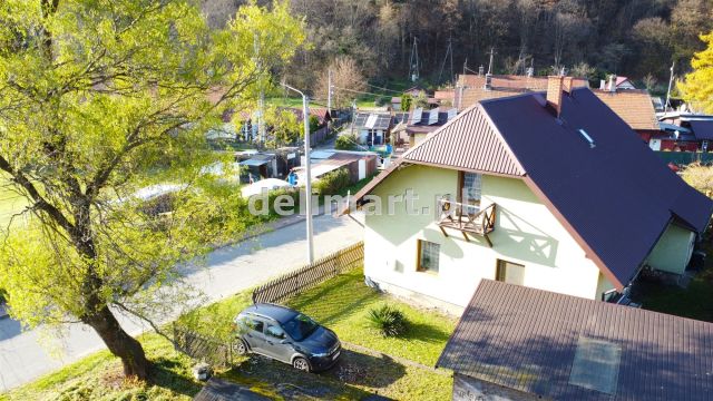 dom wolnostojący, 3 pokoje Zagórz, ul. Szeroka. Zdjęcie 16