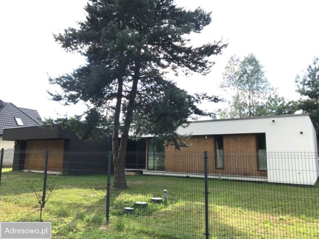 dom wolnostojący, 5 pokoi Radom. Zdjęcie 1