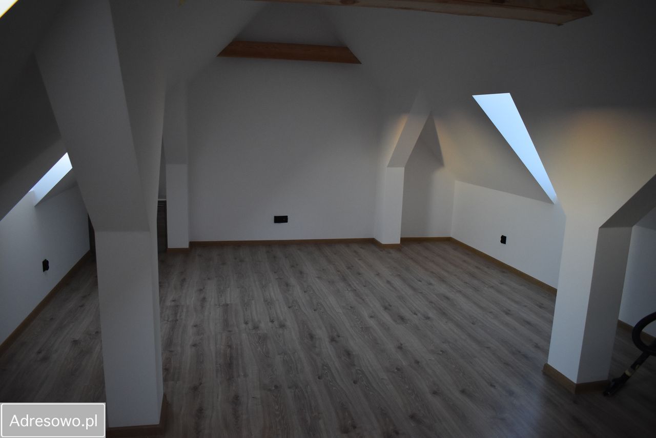 bliźniak, 2 pokoje Rów. Zdjęcie 7