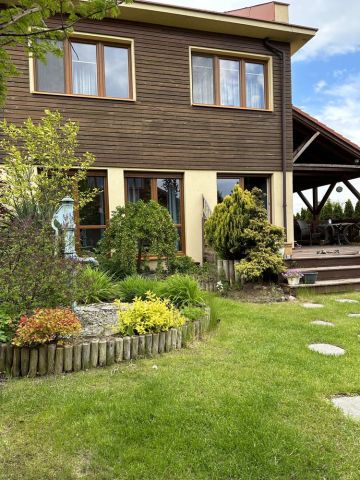 bliźniak, 5 pokoi Komorniki, ul. Truskawkowa. Zdjęcie 1