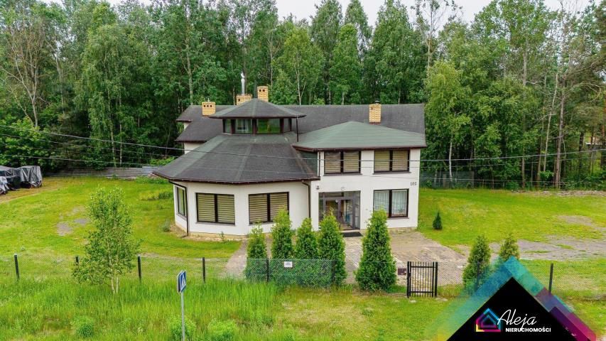 dom wolnostojący, 11 pokoi Częstochowa Kręciwilk