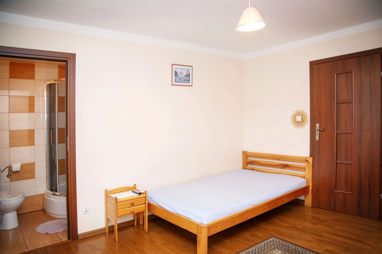 dom wolnostojący, 14 pokoi Szklarska Poręba, ul. Jana Kilińskiego. Zdjęcie 6