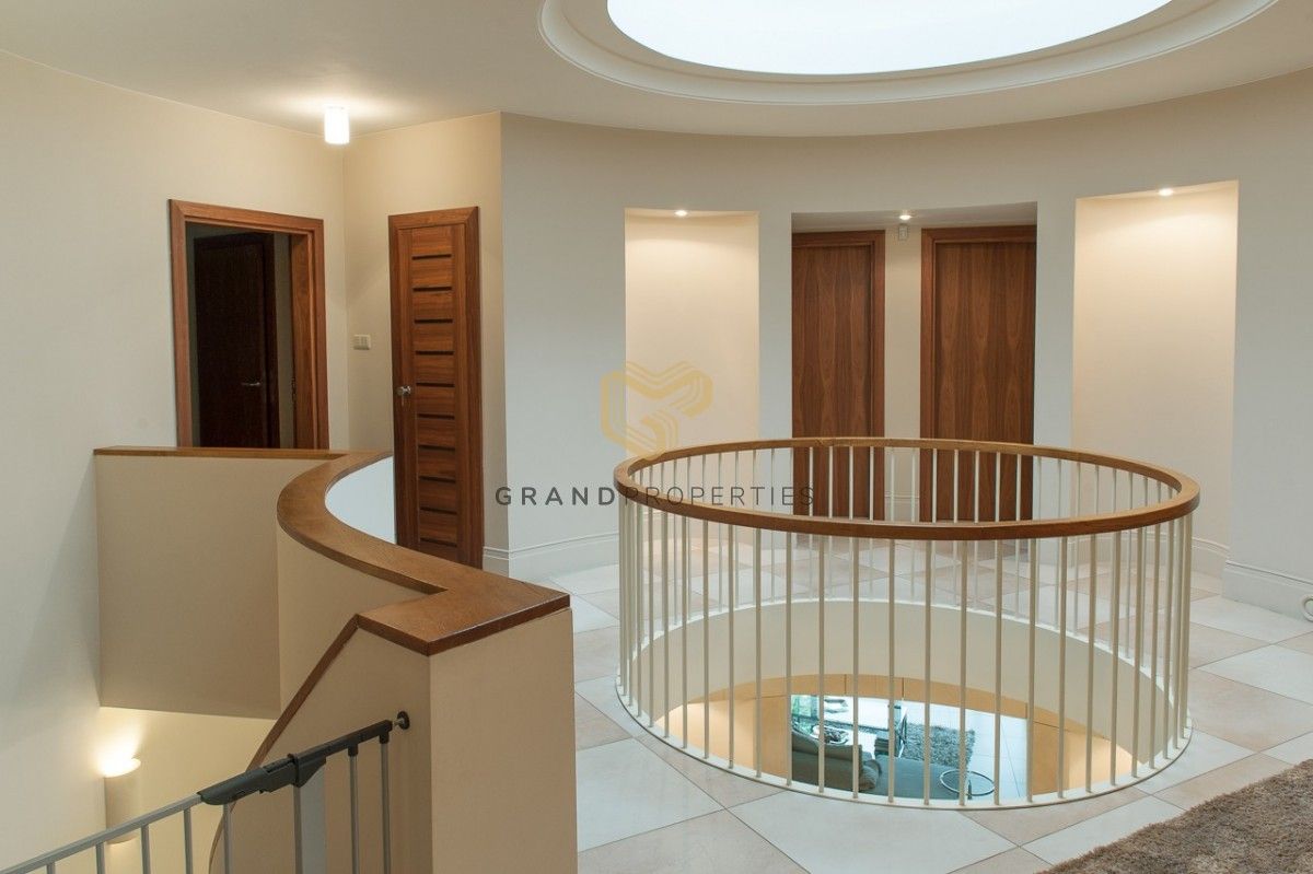 dom wolnostojący, 9 pokoi Konstancin-Jeziorna. Zdjęcie 8