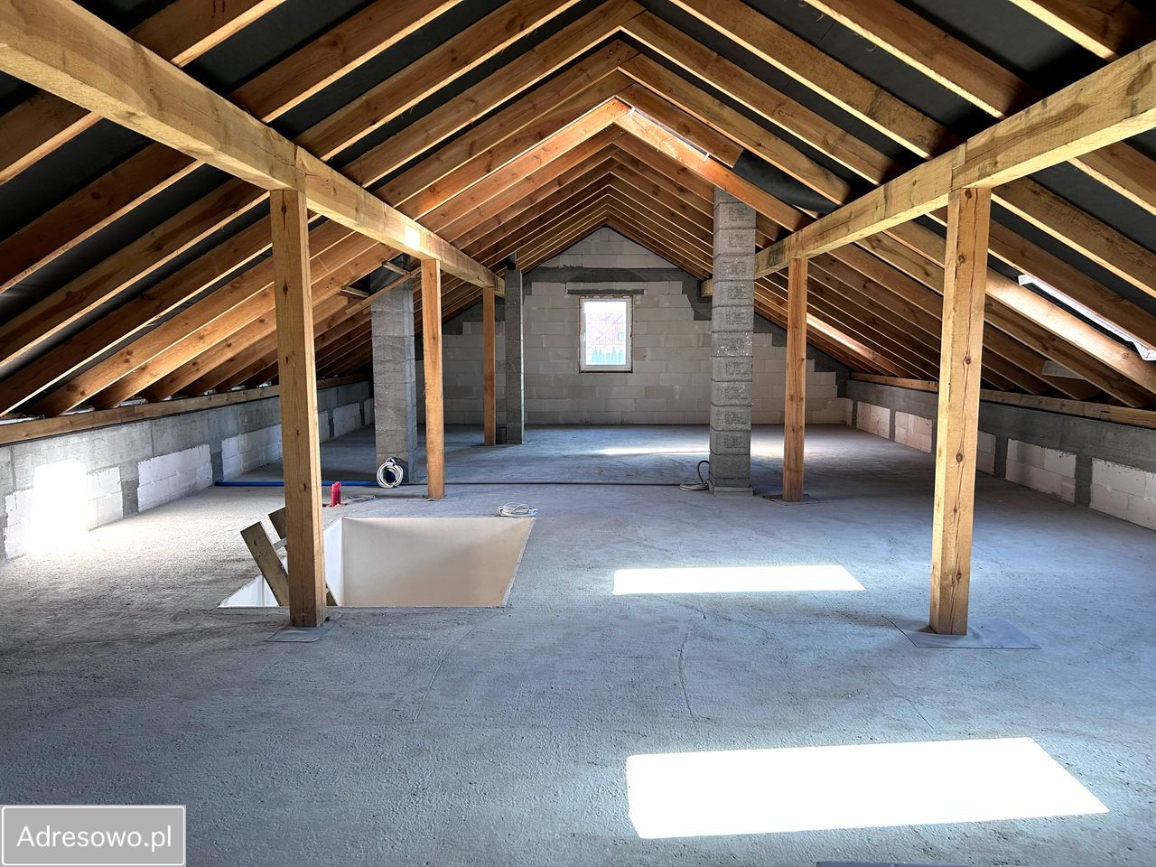 dom wolnostojący, 5 pokoi Łoziska. Zdjęcie 11