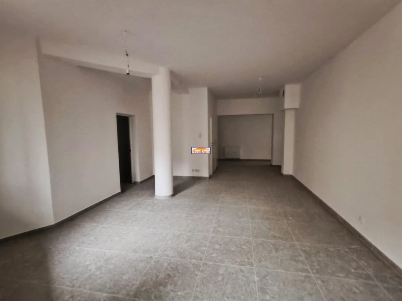 Lokal Kraków Podgórze, pl. Bohaterów Getta. Zdjęcie 2