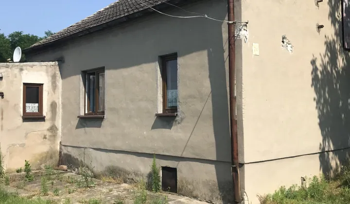 dom wolnostojący, 3 pokoje Urbanice