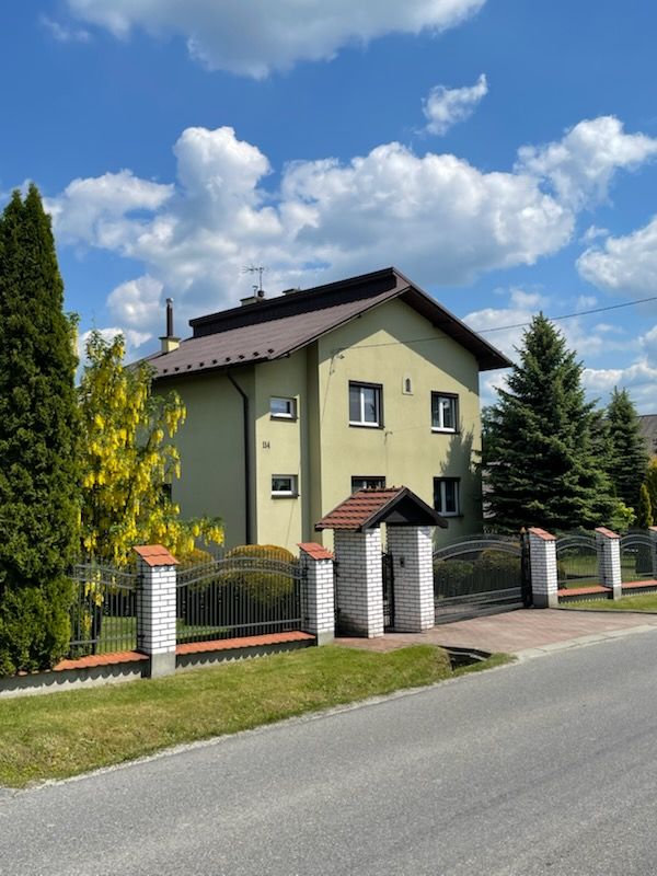 dom wolnostojący, 5 pokoi Błonie