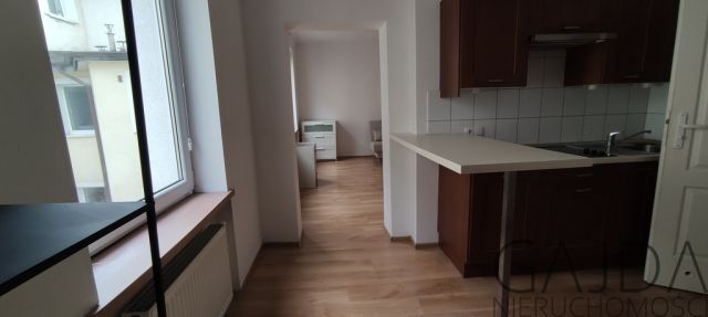 Mieszkanie 1-pokojowe Poznań Stare Miasto, ul. Długa. Zdjęcie 4