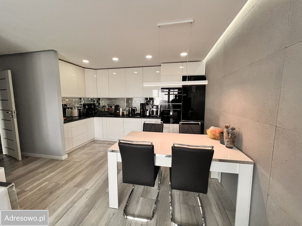 Mieszkanie 3-pokojowe Szczecinek, ul. Moniuszki. Zdjęcie 3