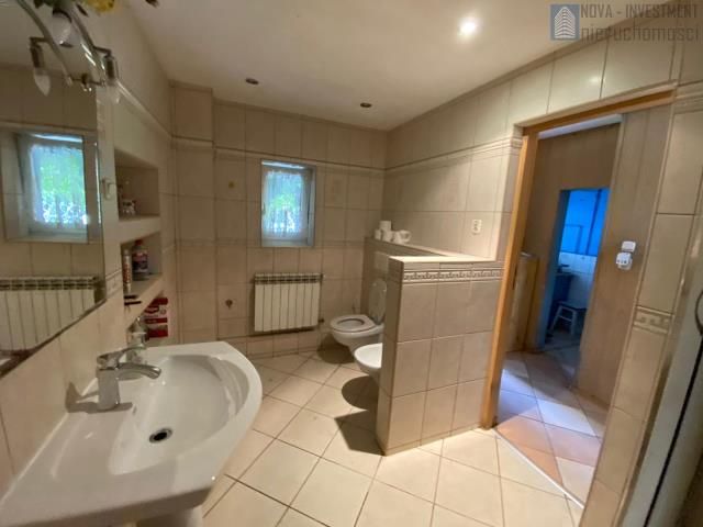 dom wolnostojący, 8 pokoi Rudy, ul. Rogera. Zdjęcie 9