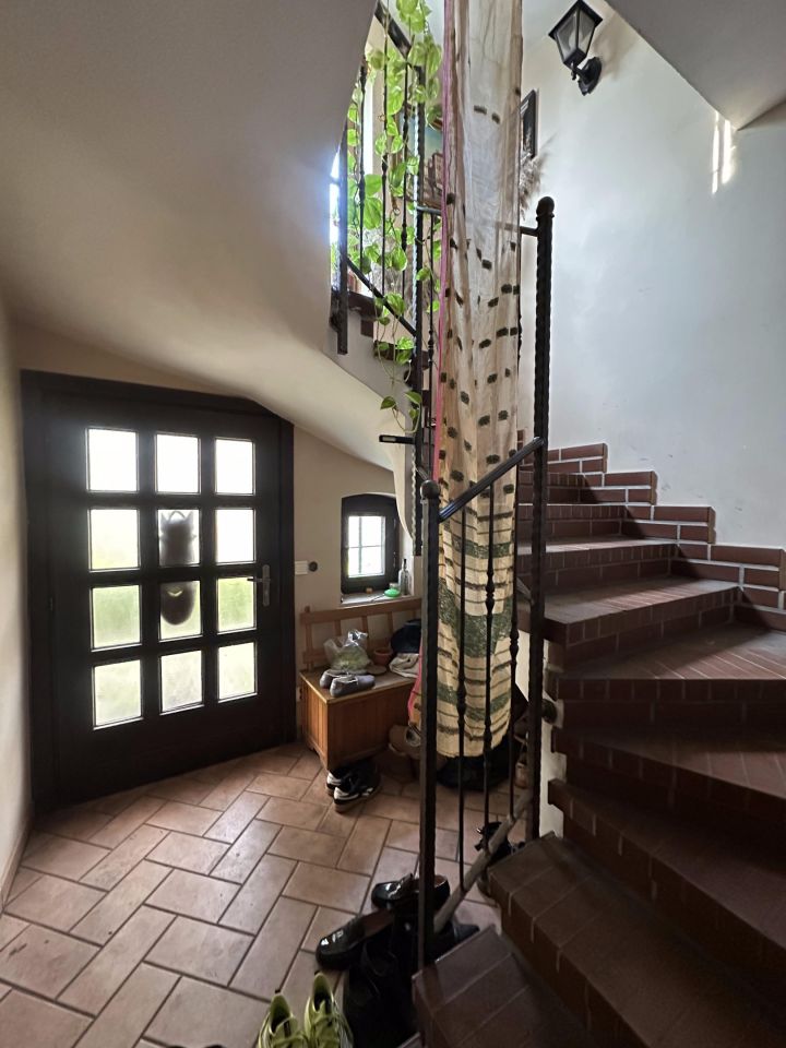 dom wolnostojący, 13 pokoi Ligota Wielka. Zdjęcie 15