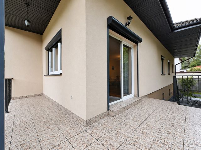 dom wolnostojący, 3 pokoje Sulejówek. Zdjęcie 16