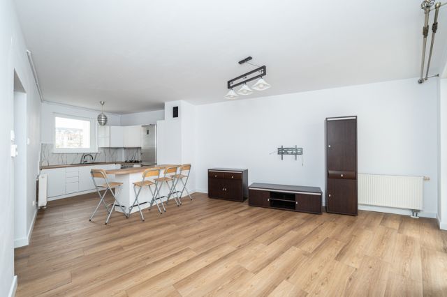 Mieszkanie 2-pokojowe Warszawa, al. gen. Antoniego Chruściela "Montera". Zdjęcie 3