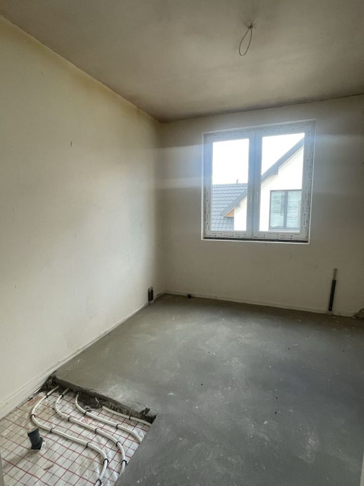 bliźniak, 4 pokoje Ostrówek. Zdjęcie 2