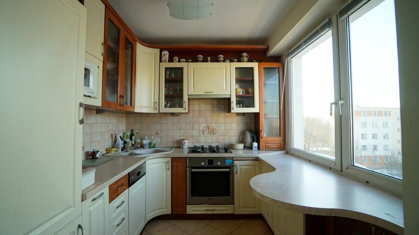 Mieszkanie 4-pokojowe Łomża, ul. Władysława Broniewskiego. Zdjęcie 3