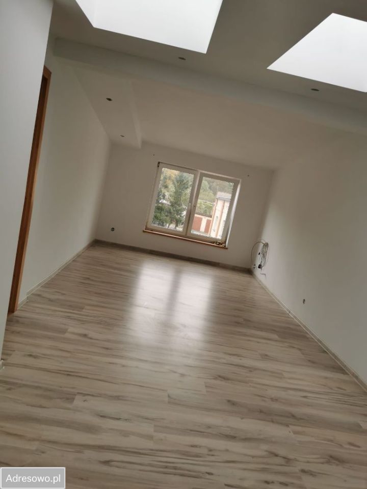 Mieszkanie 4-pokojowe Henryków. Zdjęcie 2