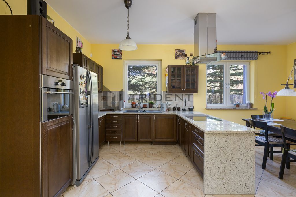 dom wolnostojący, 7 pokoi Łoś. Zdjęcie 9