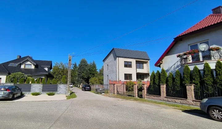 dom wolnostojący, 6 pokoi Leoncin, ul. Partyzantów
