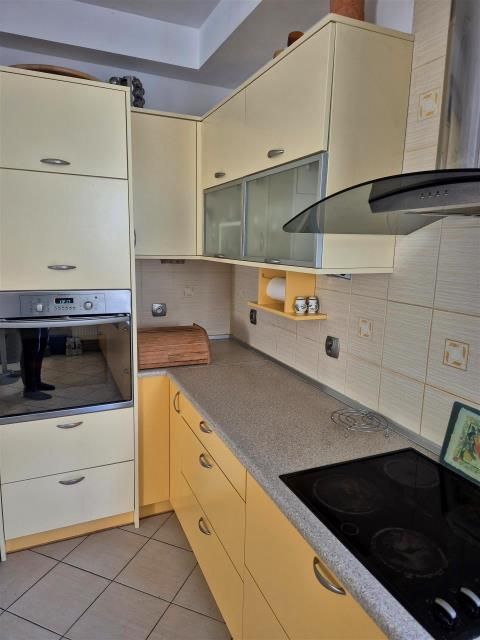 dom wolnostojący, 8 pokoi Komorów. Zdjęcie 6