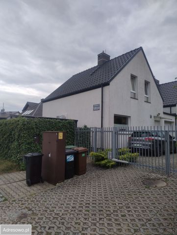 dom szeregowy, 4 pokoje Bezrzecze, ul. Cynamonowa. Zdjęcie 1