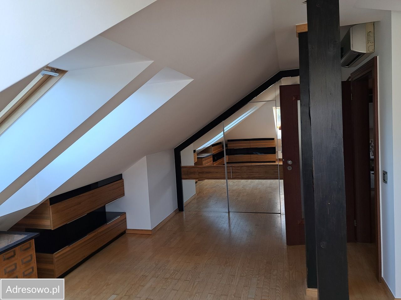 dom wolnostojący, 7 pokoi Rybnik Zebrzydowice, ul. Cypriana Kamila Norwida. Zdjęcie 8