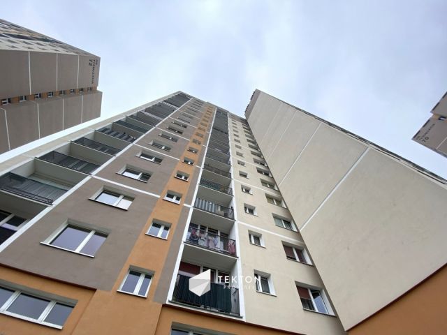 Mieszkanie 3-pokojowe Poznań Chartowo, os. Tysiąclecia. Zdjęcie 1