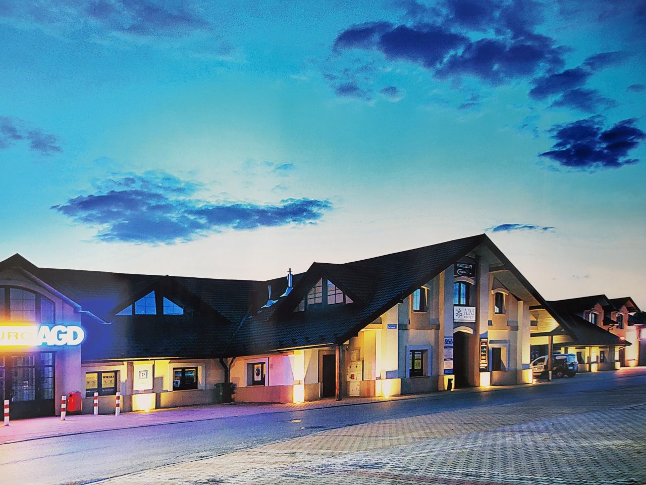 Lokal Brzesko, Plac Kupiecki