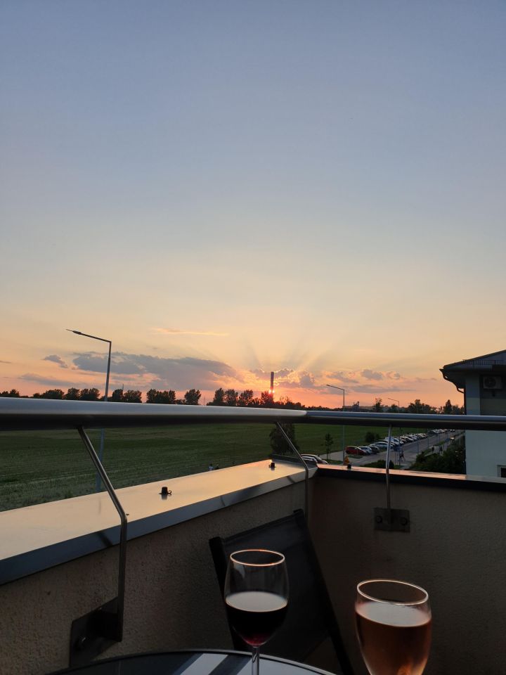 Mieszkanie 3-pokojowe Parzniew, Działkowa. Zdjęcie 1