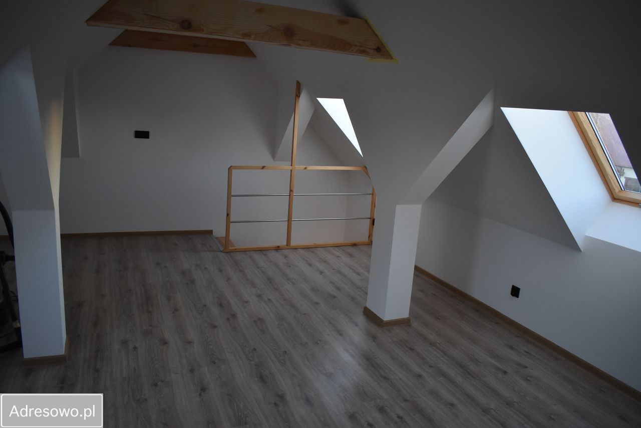 bliźniak, 2 pokoje Rów. Zdjęcie 6