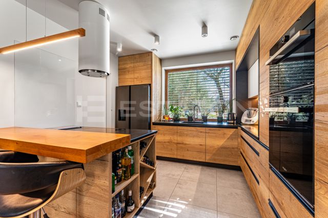 dom wolnostojący, 6 pokoi Kamionka. Zdjęcie 3