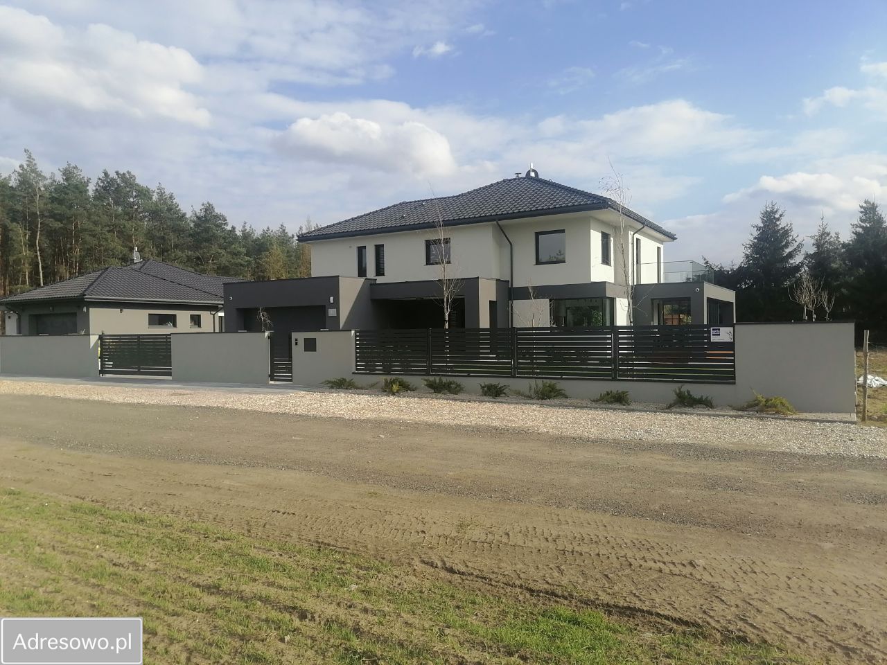 dom wolnostojący, 5 pokoi Żytowice