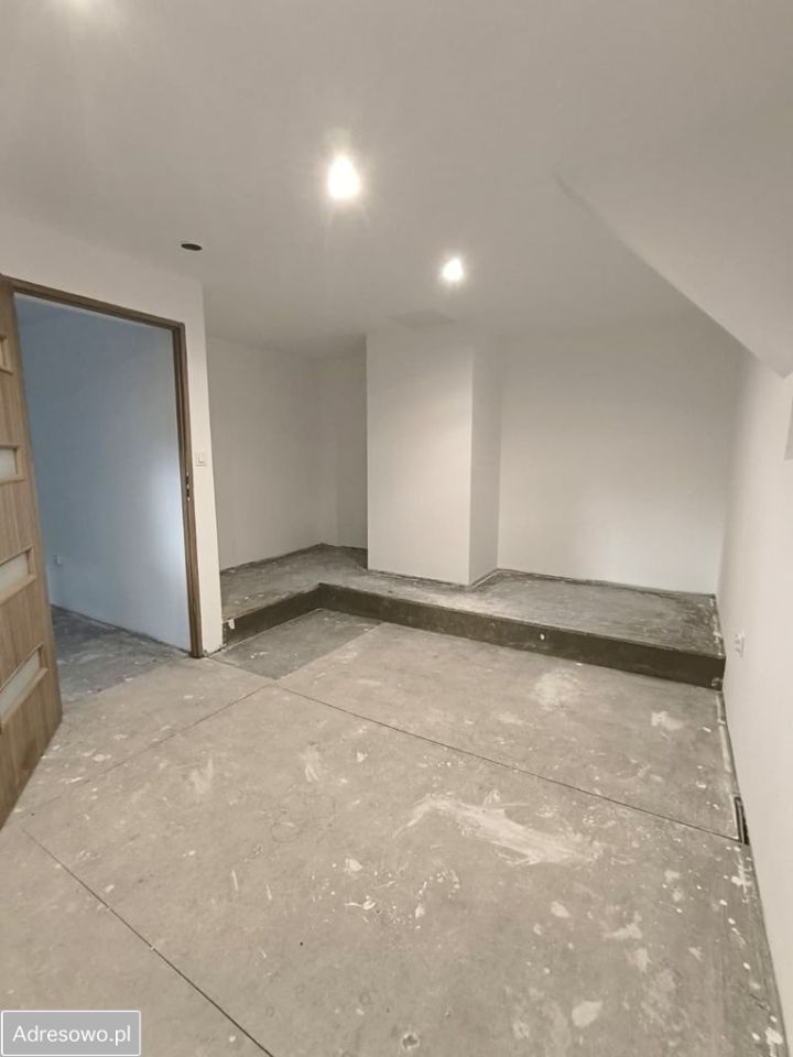 Mieszkanie 3-pokojowe Leszno. Zdjęcie 3