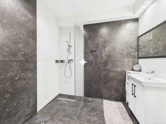 dom wolnostojący, 6 pokoi Warkałki. Zdjęcie 9