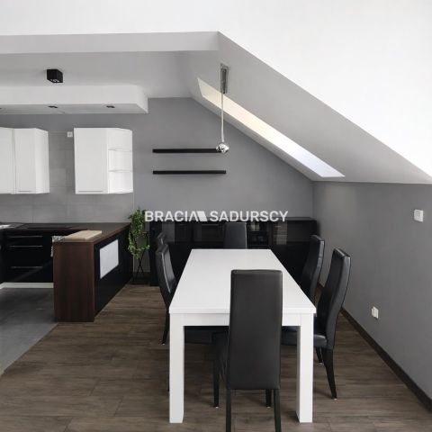 Mieszkanie 5-pokojowe Kraków Swoszowice, ul. Władysława Taklińskiego. Zdjęcie 4