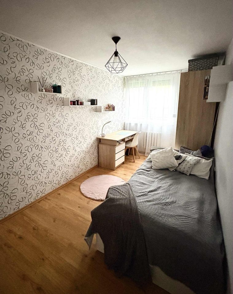 Mieszkanie 3-pokojowe Tomaszów Bolesławiecki, Tomaszów Bolesławiecki. Zdjęcie 3