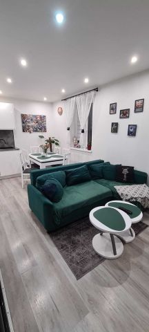 Mieszkanie 3-pokojowe Kamieniec Ząbkowicki. Zdjęcie 1