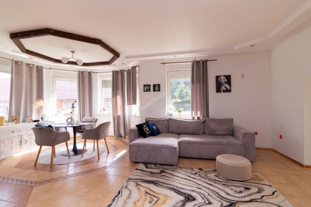 dom wolnostojący, 12 pokoi Chocieszów. Zdjęcie 1